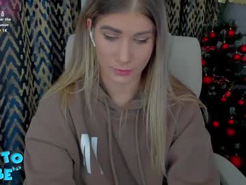 Cassandragood Chaturbate stream image from January 19, 2025
