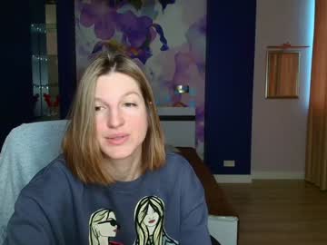 Emilywalkers Chaturbate stream image from January 19, 2025