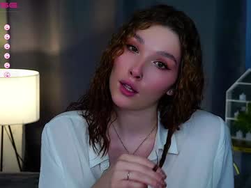 Shelleyblythe Chaturbate stream image from January 19, 2025