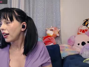 Amberchasexxx Chaturbate stream image from January 19, 2025