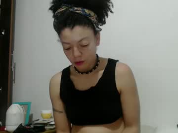 Dreamylatina Chaturbate stream image from January 19, 2025