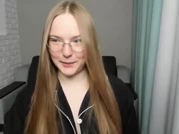 Miya_Mimi Chaturbate stream image from January 19, 2025