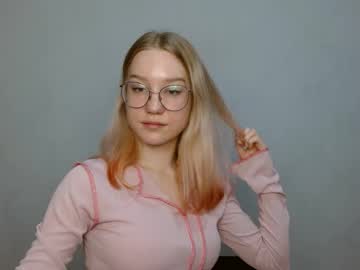Abbymoore__ Chaturbate stream image from January 19, 2025