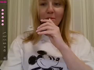 Urbadkitty Chaturbate stream image from January 19, 2025