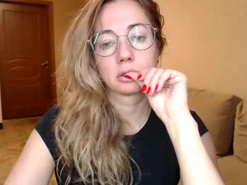Mystiquemaya Chaturbate stream image from January 19, 2025