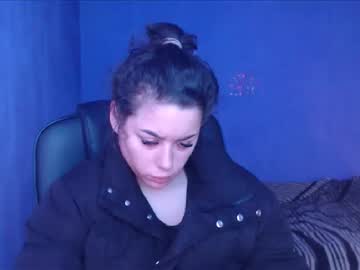 Prettyjulliette Chaturbate stream image from January 19, 2025