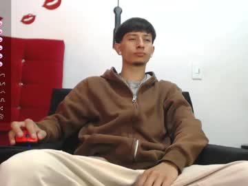 Teylor_Estid10 Chaturbate stream image from January 19, 2025