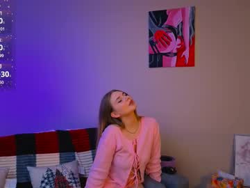 Hyceada Chaturbate stream image from January 19, 2025