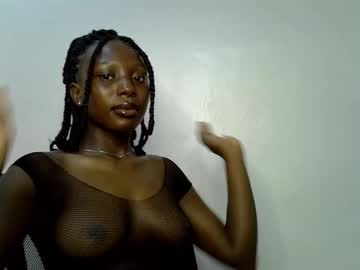 Melanine_Floral Chaturbate stream image from January 19, 2025
