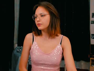 Radiant_Starline Chaturbate stream image from January 19, 2025