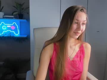Azeliaclark Chaturbate stream image from January 19, 2025