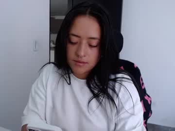 Jjulietha95 Chaturbate stream image from January 19, 2025