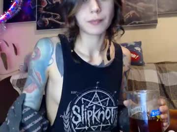 Littlehappines Chaturbate stream image from January 19, 2025