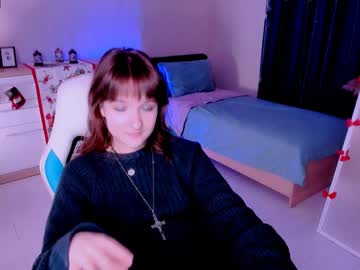Clover_Red Chaturbate stream image from January 19, 2025