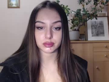 Courtney_Lux Chaturbate stream image from January 19, 2025