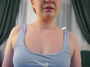 Dollygeer Chaturbate stream image from January 19, 2025