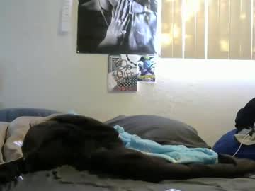 Kingsnowbunny Chaturbate stream image from January 19, 2025