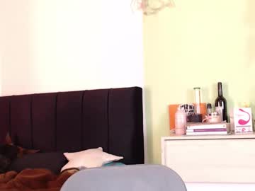 Biabia_1 Chaturbate stream image from January 19, 2025