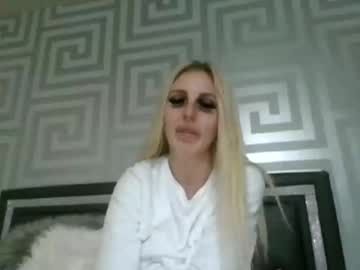 Lanalixxx1 Chaturbate stream image from January 19, 2025