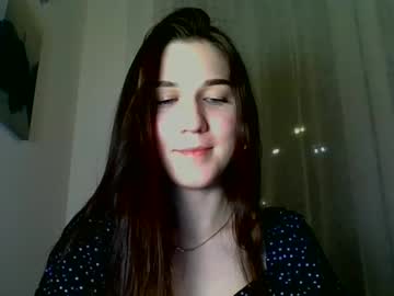 Katie_Foxi Chaturbate stream image from January 19, 2025