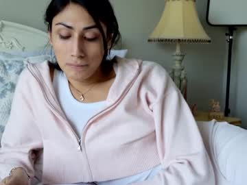 Prinxessally Chaturbate stream image from January 19, 2025