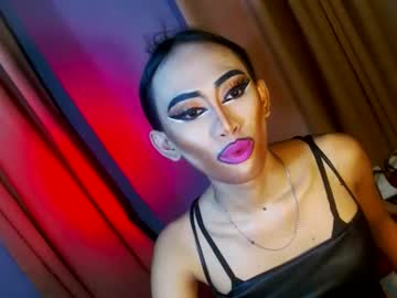 Yasii19 Chaturbate stream image from January 19, 2025