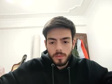 Asihandsome06 Chaturbate stream image from January 19, 2025