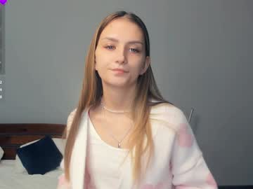 Fannyeagerton Chaturbate stream image from January 19, 2025