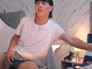 Liam_055 Chaturbate stream image from January 19, 2025