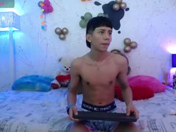 Candamil_ Chaturbate stream image from January 19, 2025