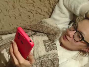 Flowercandydoll Chaturbate stream image from January 19, 2025