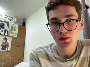 Loveloveloove Chaturbate stream image from January 19, 2025