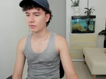 Adrian_Morelli Chaturbate stream image from January 19, 2025