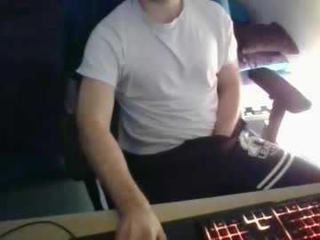 Azdert210 Chaturbate stream image from January 19, 2025