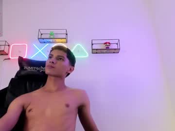 Blake_Leins Chaturbate stream image from January 19, 2025