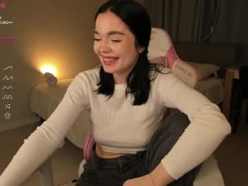 Lorettarays Chaturbate stream image from January 19, 2025
