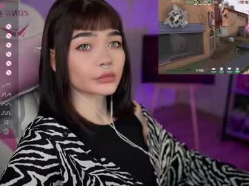 Babyroxynill Chaturbate stream image from January 19, 2025