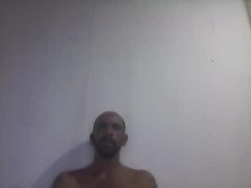 Everaldosantos Chaturbate stream image from January 19, 2025