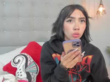 Violett__Moon Chaturbate stream image from January 19, 2025