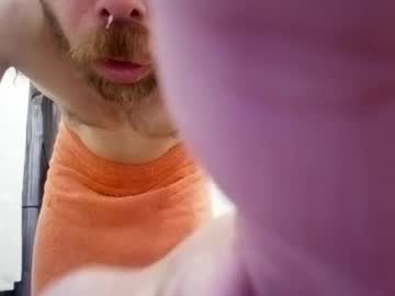 Daddydump Chaturbate stream image from January 20, 2025