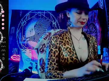 Jennalovvee Chaturbate stream image from January 20, 2025