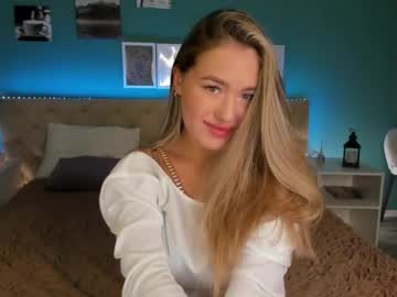 Linorevans Chaturbate stream image from January 20, 2025