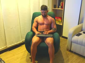 Andrewfame Chaturbate stream image from January 20, 2025