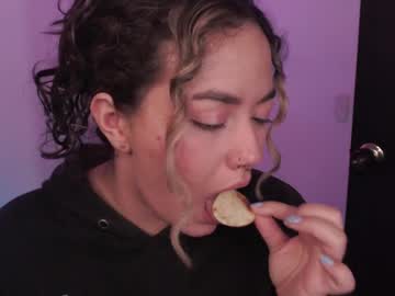 Angel_Richards Chaturbate stream image from January 20, 2025
