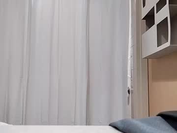 Kingdongkonglong Chaturbate stream image from January 20, 2025