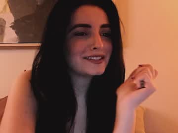 Tinapretty Chaturbate stream image from January 20, 2025