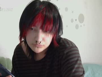 Centipede_Legz Chaturbate stream image from January 20, 2025