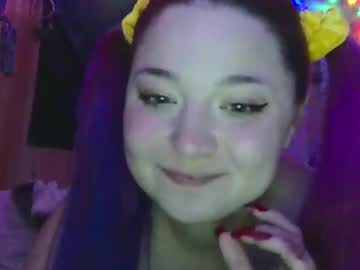 Pinkmoondust Chaturbate stream image from January 20, 2025