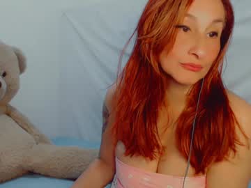 Skarlett2072 Chaturbate stream image from January 20, 2025
