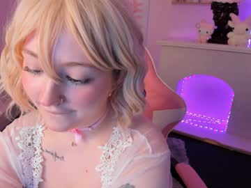 Mae_Barb1ee_ Chaturbate stream image from January 20, 2025